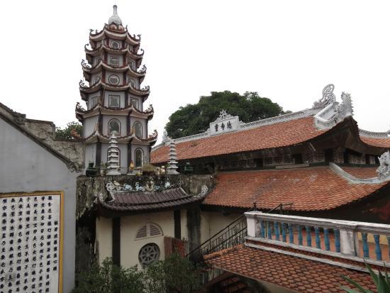 Pho Linh Temple